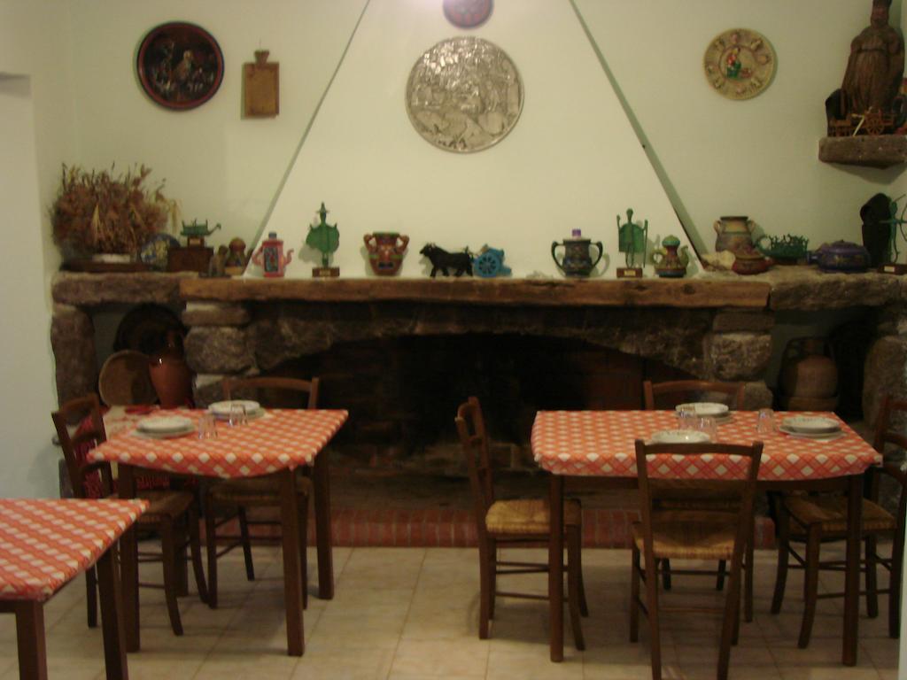 Agriturismo Su Tiresi Cala Gonone Exteriör bild