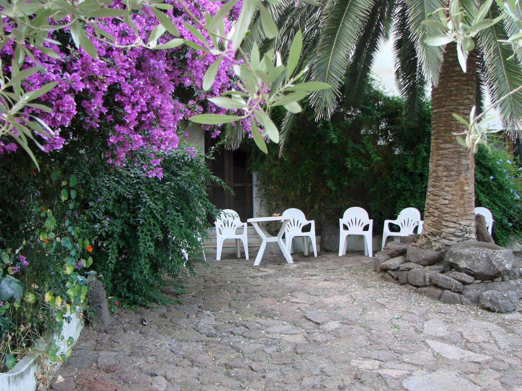 Agriturismo Su Tiresi Cala Gonone Exteriör bild